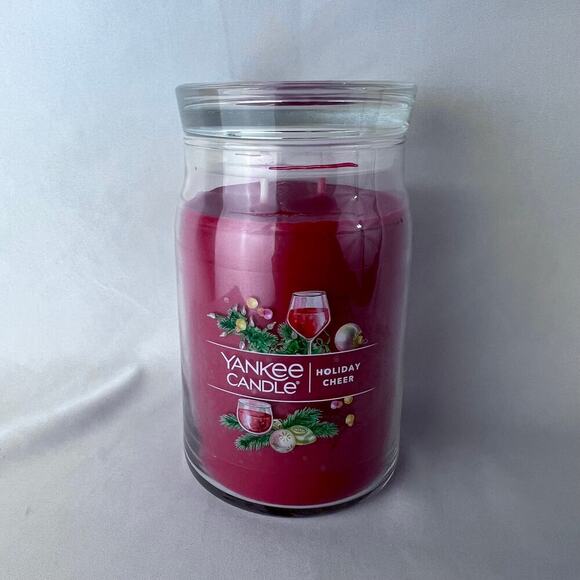 Yankee Candle Holiday Cheer 20 oz 2-wick Glass Jar Candle Metal Lid is Base 🎄🎄 - Picture 1 of 2